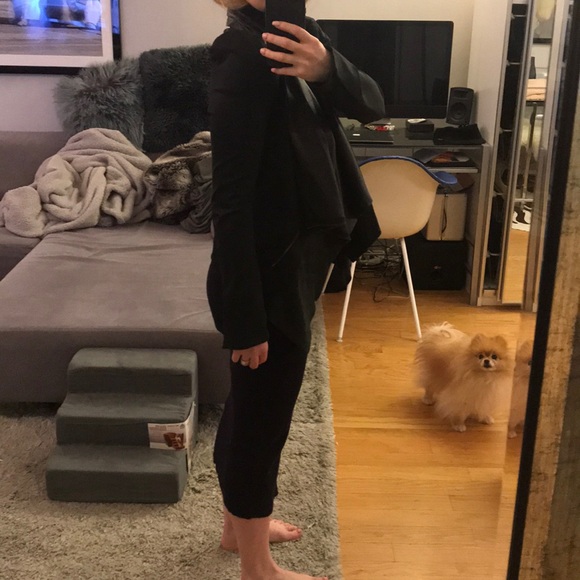 EliZabeth & James Shoulder Pad Jacket - Picture 8 of 8